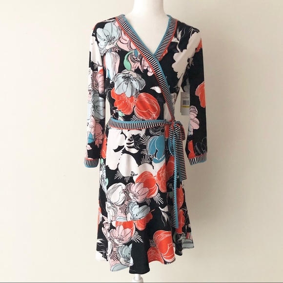 ECI | Floral Printed Faux Wrap Tie Waist Dress NWT - Picture 3 of 10